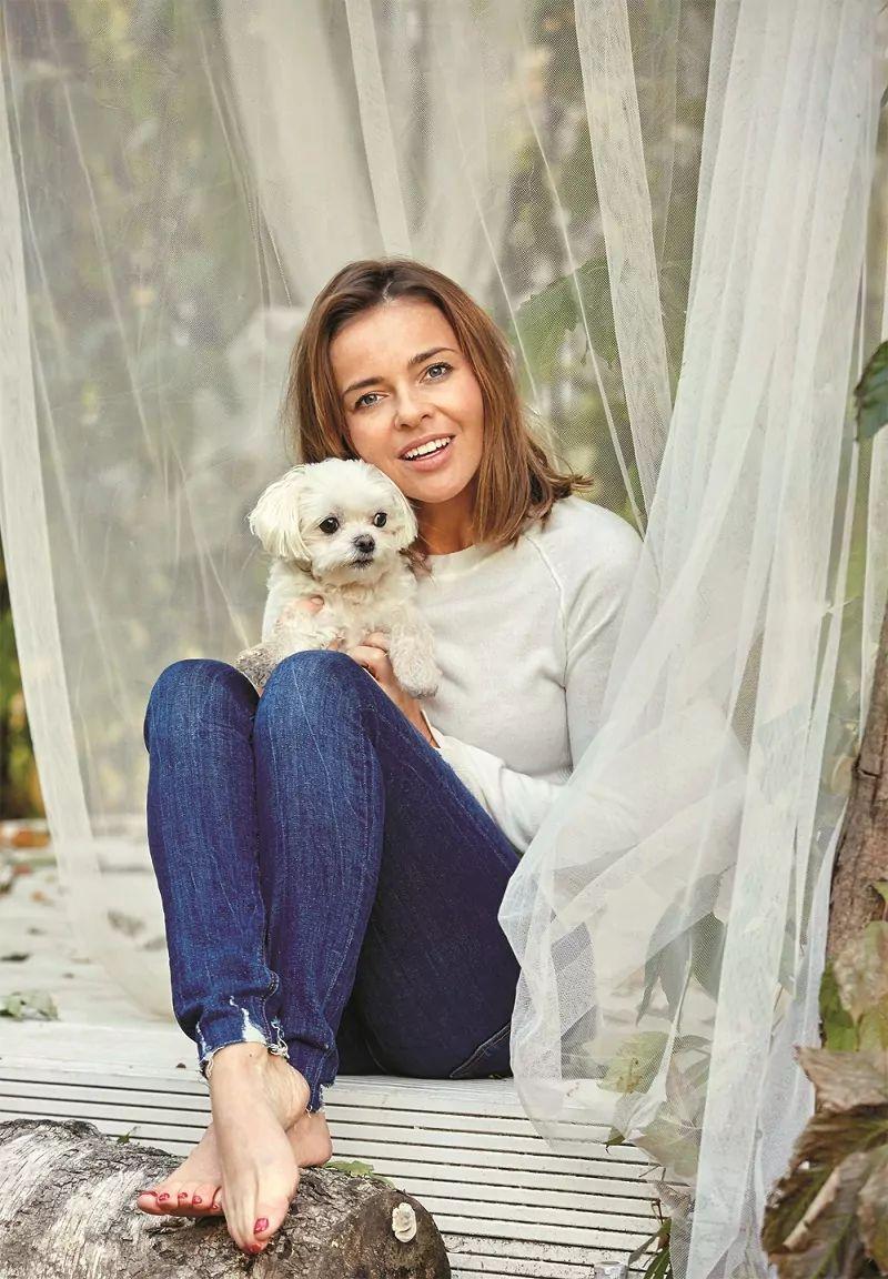 Edyta Herbuś i jej pies