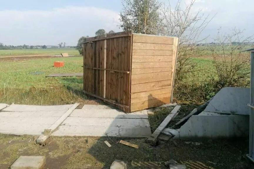 trąba powietrzna zniszczyła schronisko