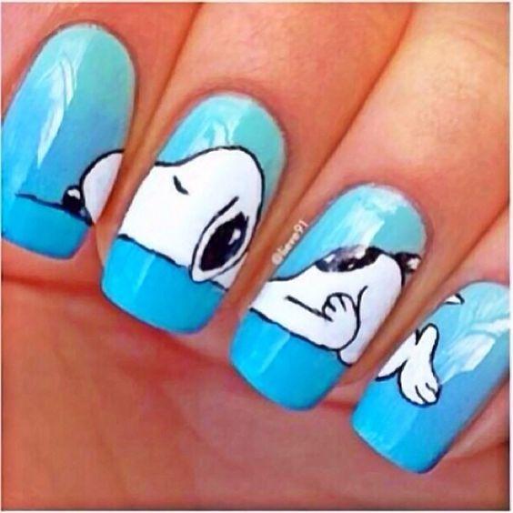 Snoopy na paznokciach"
