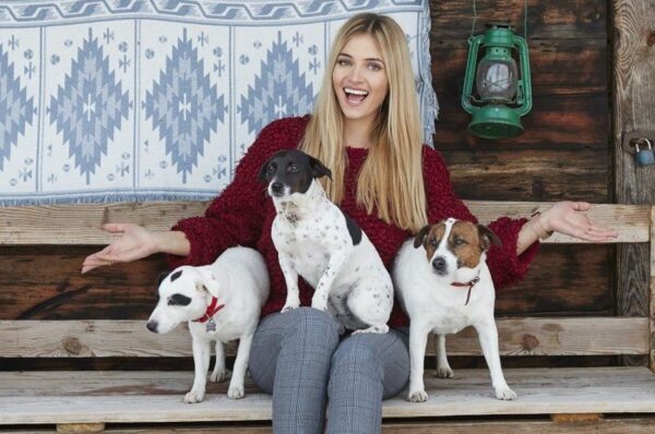 Rozalia Mancewicz i jej psy