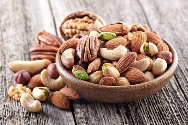 czy pies może jeść orzechy